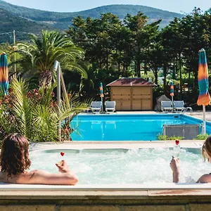Casa Dei Prati Village Campingplatz Lacona