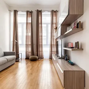duomo-apartment-diaz.italymilanhotels.net/