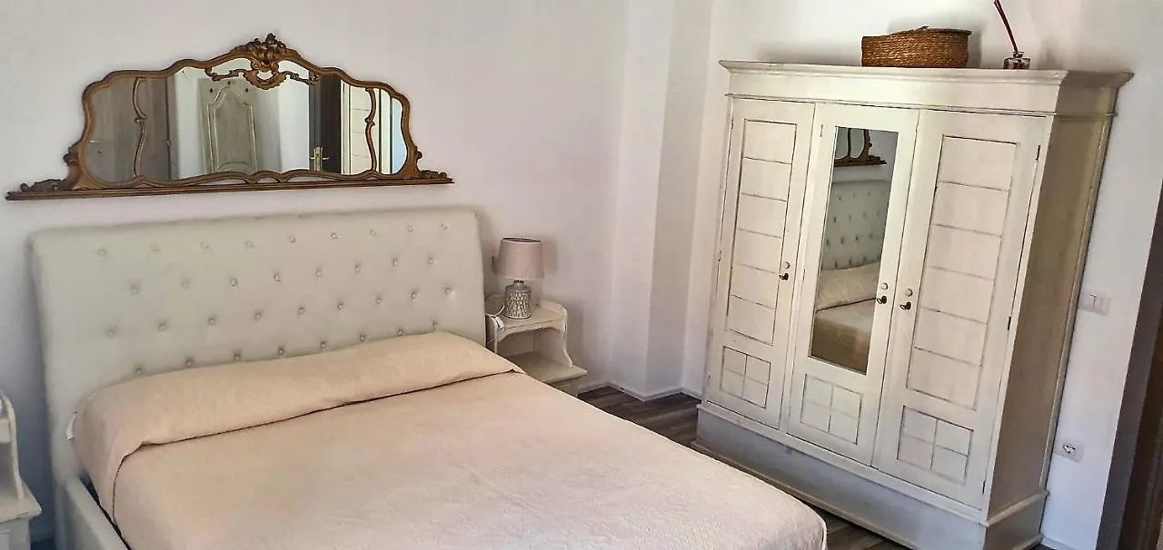 Apartamento Nivalu' Guest House Olbia Itália